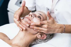 Free Illuminize Peel with any Diamond Glow Service
